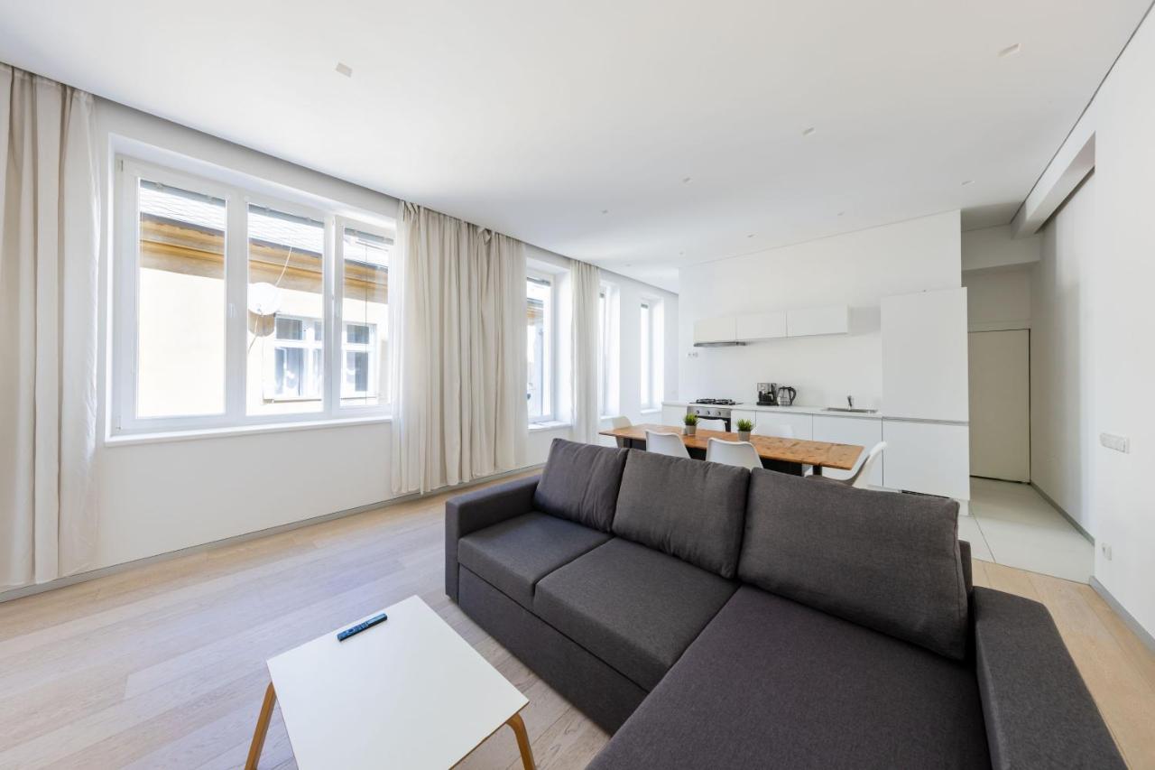 Boheme Apartments Charle'S Square Praga Esterno foto